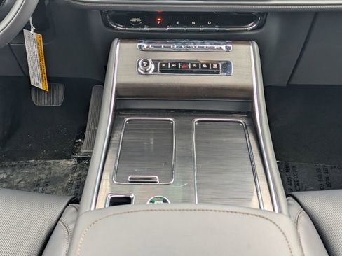 New 2026 Lincoln Aviator Reserve image 17