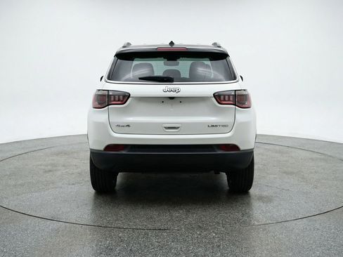 Used 2025 Jeep Compass Limited AWD/4WD image 7