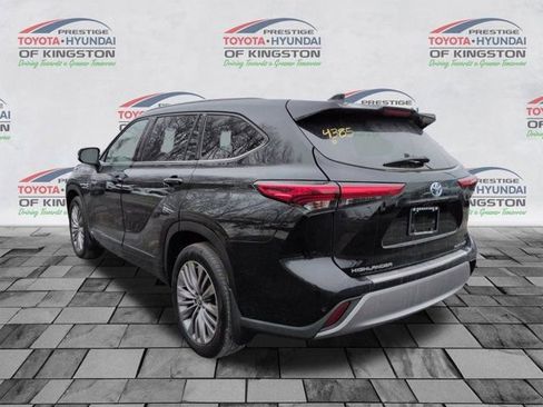 Certified 2020 Toyota Highlander Platinum image 6