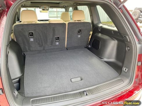 New 2026 Jeep Grand Cherokee Limited image 9