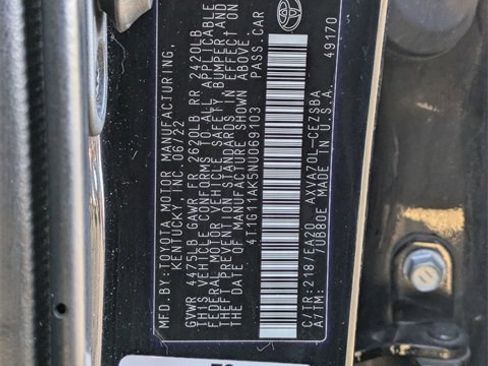 Used 2022 Toyota Camry SE image 40