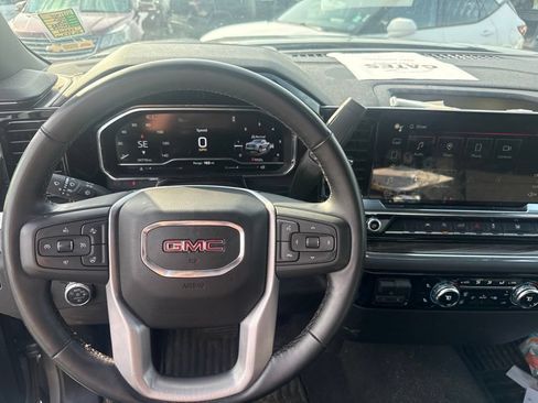 Used 2025 GMC Sierra 1500 Elevation AWD/4WD image 5