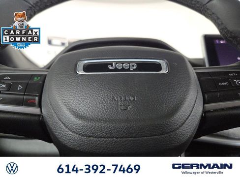Used 2024 Jeep Compass Latitude w/ Sun and Sound Group AWD/4WD image 20