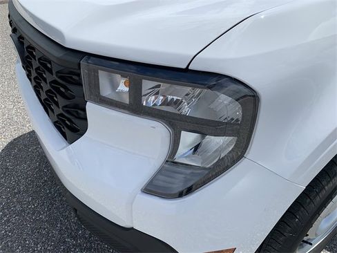 New 2025 Ford Maverick XL w/ Equipment Group 102A image 9