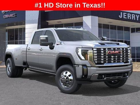 New 2026 GMC Sierra 3500 Denali w/ Denali Reserve Package image 7