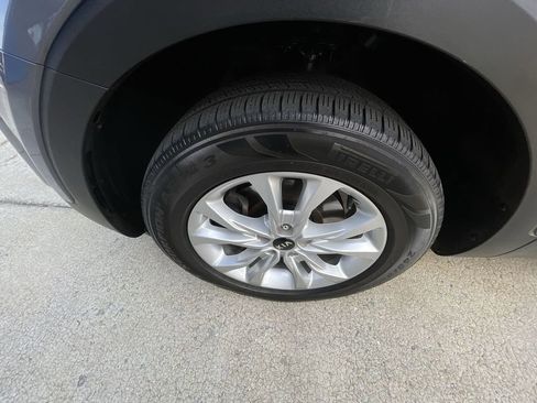 Used 2020 Kia Telluride LX image 32