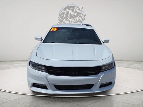 Used 2016 Dodge Charger R/T RWD image 2