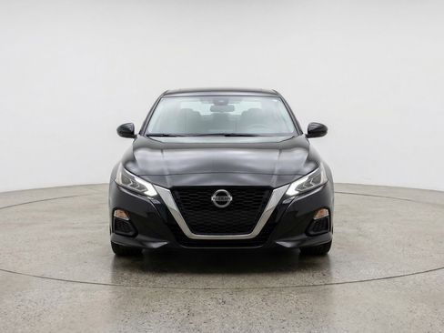 Used 2025 Nissan Altima 2.5 SV FWD image 2