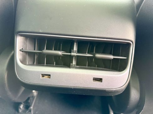 Used 2019 Tesla Model 3 Long Range image 19