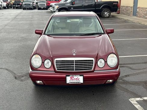 Used 1999 Mercedes-Benz E 320 Sedan image 27