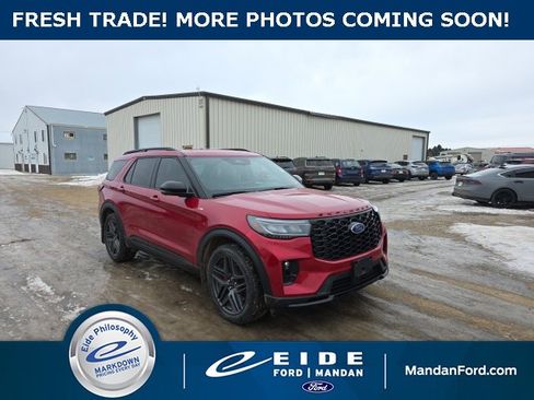 Used 2025 Ford Explorer ST-Line w/ Premium Package image 1