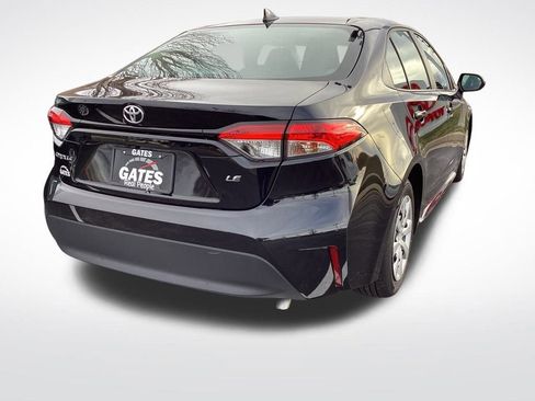 Used 2025 Toyota Corolla LE image 8