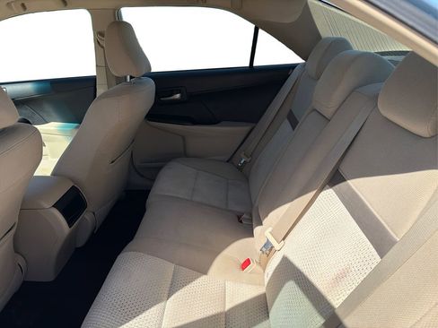 Used 2013 Toyota Camry LE image 11