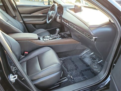 Certified 2023 MAZDA CX-30 AWD 2.5 S w/ Premium Package image 17