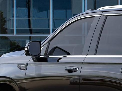 New 2026 GMC Yukon Denali Ultimate AWD/4WD image 12