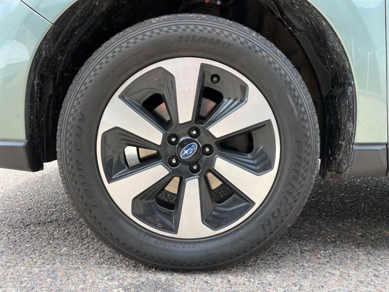 Used 2017 Subaru Forester 2.5i w/ Alloy Wheel Package AWD/4WD image 7