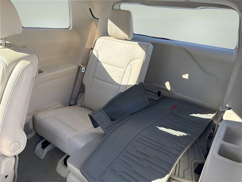 Used 2020 GMC Acadia Denali w/ Trailering Package image 21