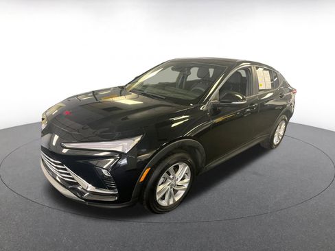 Used 2025 Buick Envista Sport Touring image 4