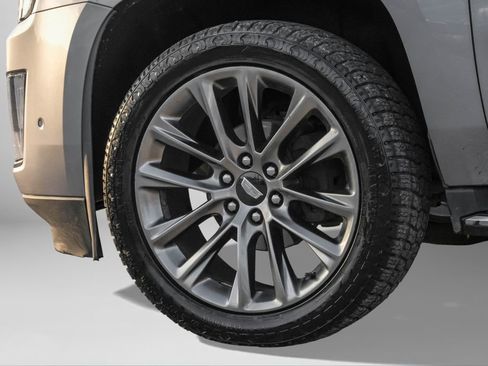 Used 2020 Cadillac Escalade ESV Luxury w/ Escalade Sport Edition image 65