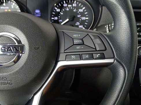 Used 2020 Nissan Rogue Sport SV image 27