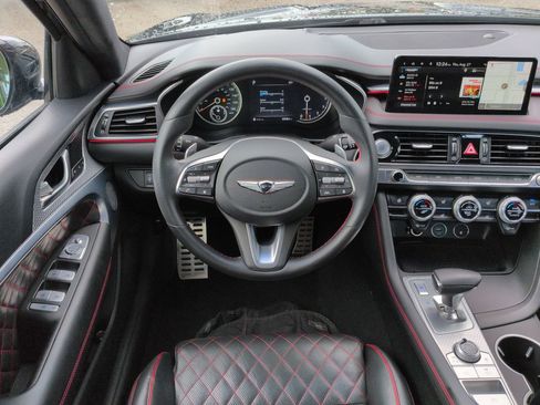 Used 2023 Genesis G70 3.3T w/ Sport Prestige Package RWD image 16
