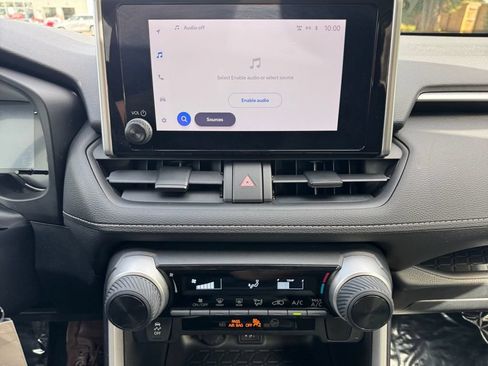 Used 2023 Toyota RAV4 LE FWD image 21