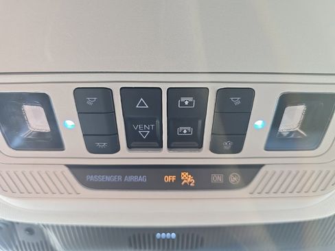 Used 2025 Ford Explorer Active w/ Active Comfort Package image 37