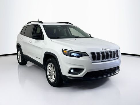 Used 2022 Jeep Cherokee Latitude Lux AWD/4WD image 3
