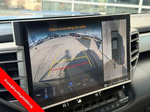 Used 2024 Toyota Tundra Limited image 25