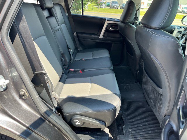 Used 2021 Toyota 4Runner SR5 Premium w/ Moonroof Package AWD/4WD image 19
