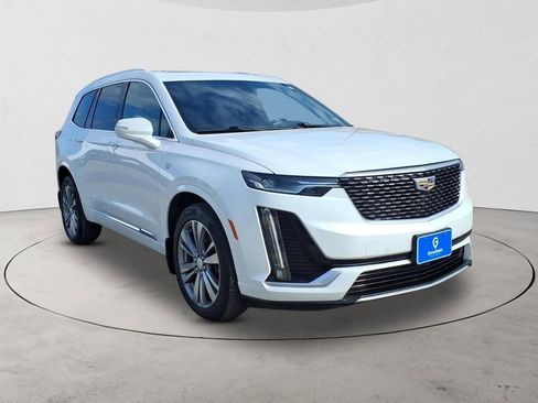 Used 2020 Cadillac XT6 Premium Luxury AWD/4WD image 3