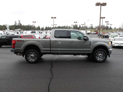 Used 2019 Ford F350 Lariat w/ Lariat Ultimate Package AWD/4WD image 3