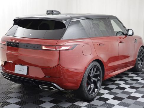 Certified 2025 Land Rover Range Rover Sport Dynamic SE AWD/4WD image 18