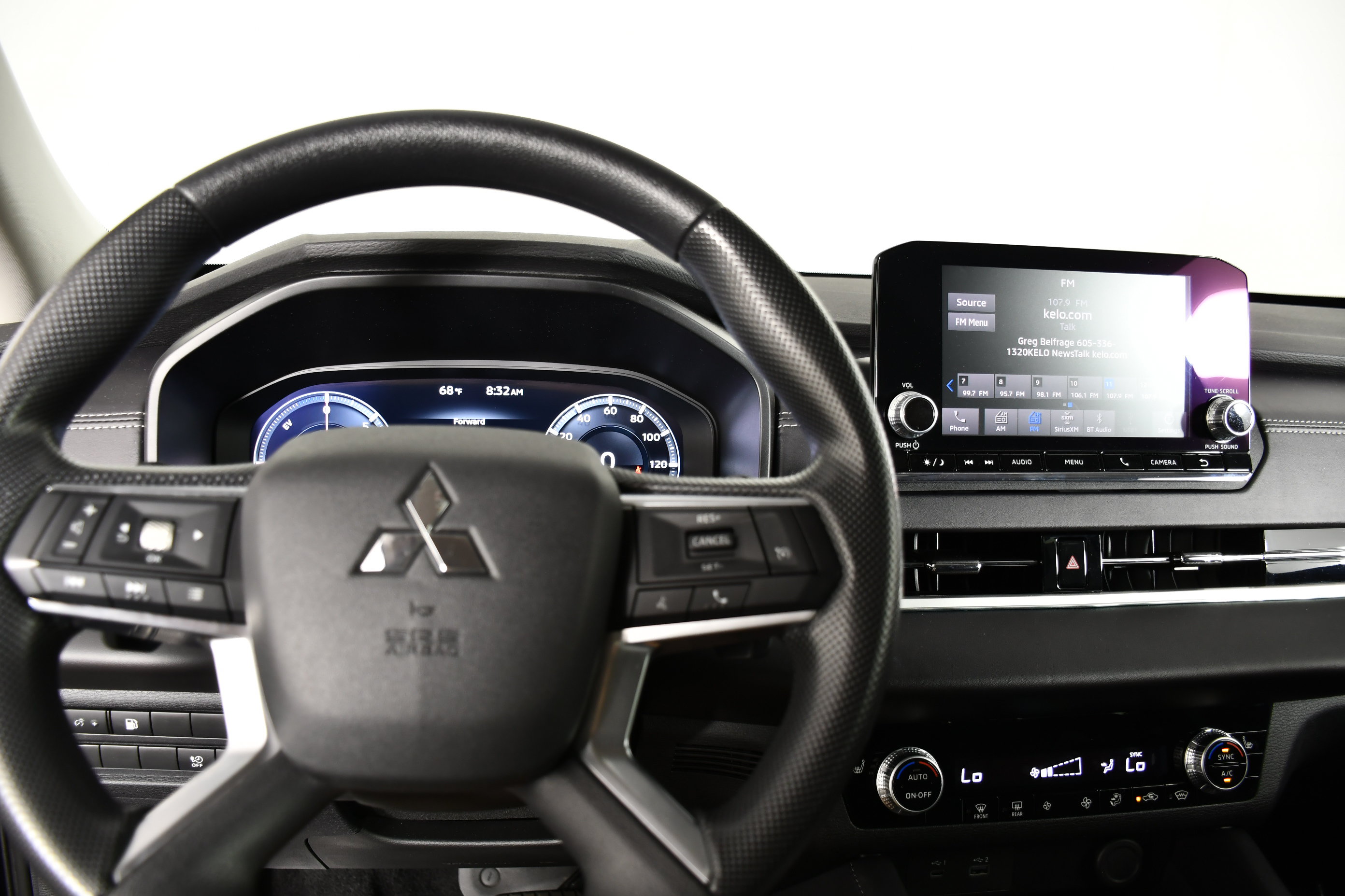 Used 2025 Mitsubishi Outlander ES AWD/4WD image 16