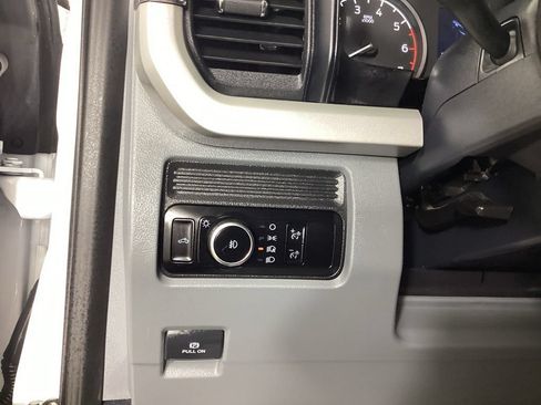 Used 2023 Ford F250 XL w/ XL Chrome Package RWD image 13
