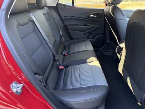 New 2026 Chevrolet Trax LT image 15
