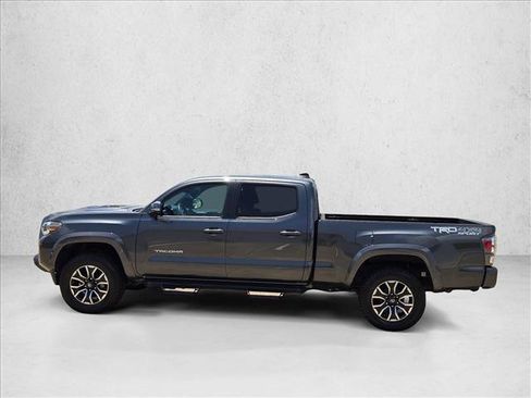 Used 2020 Toyota Tacoma TRD Sport AWD/4WD image 9