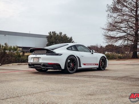 Used 2022 Porsche 911 Carrera GTS image 56