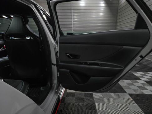 Used 2025 Hyundai Elantra N image 34