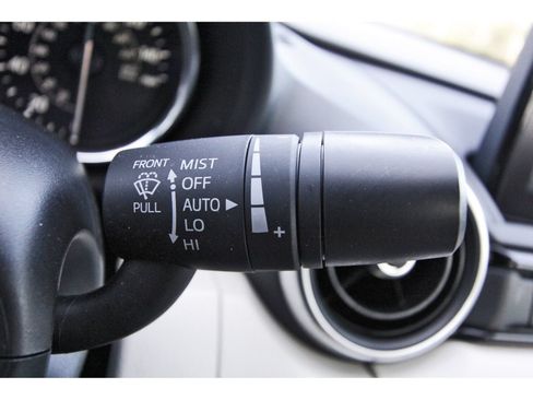 Used 2021 MAZDA MX-5 Miata RF Grand Touring RWD image 13