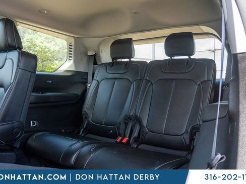 Used 2023 Jeep Grand Cherokee L Limited AWD/4WD image 21