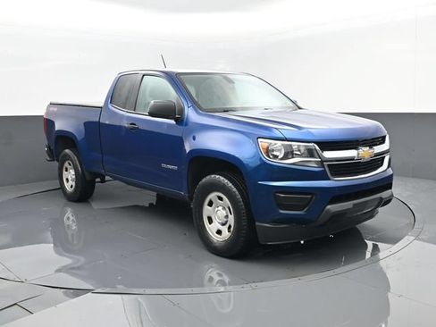 Used 2019 Chevrolet Colorado W/T w/ WT Convenience Package AWD/4WD image 3
