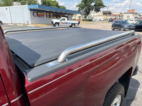 Used 2016 Chevrolet Silverado 1500 LTZ Z71 w/ LTZ Plus Package AWD/4WD image 18