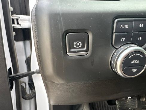 Used 2024 GMC Sierra 2500 Denali Ultimate AWD/4WD image 11