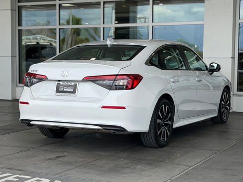 Used 2023 Honda Civic EX image 14