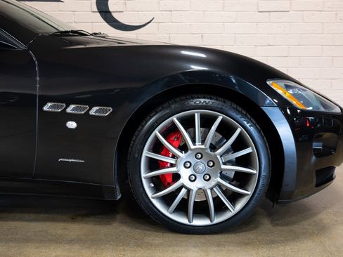 Used 2014 Maserati GranTurismo Convertible image 23