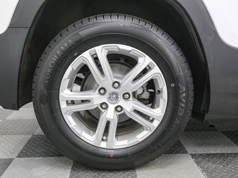 Used 2018 GMC Terrain SLE image 17