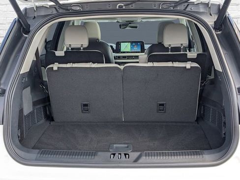 New 2026 Lincoln Aviator Reserve image 8