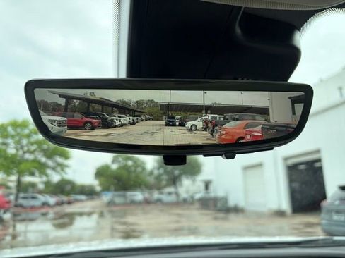 Certified 2023 Buick Envision Avenir image 7