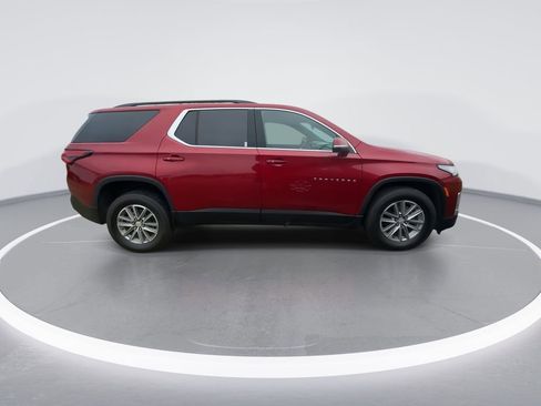 Used 2023 Chevrolet Traverse LT AWD/4WD image 9